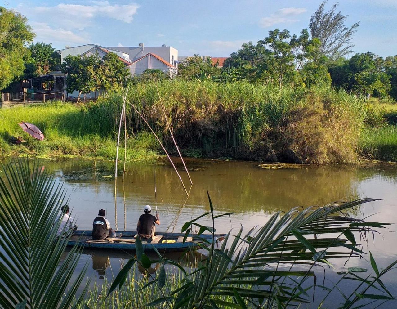Gio Chieu Homestay - Riverside & Swimming Pool Hoi An Exteriör bild